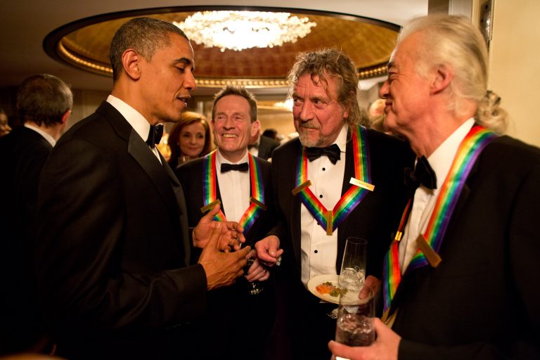 Barack_Obama_speaks_to_Led_Zeppelin-768x