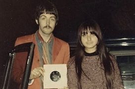 Feb 4, 1968: Teen Fans Sing on Beatles Song