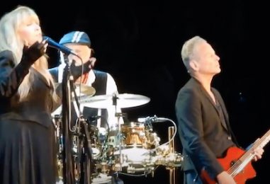 When Fleetwood Mac Played 2017’s Classic East in NYC, With Lindsey Buckingham