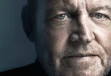 When the Mood Strikes: 10 Classic Rock Love Songs