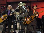 The Epic Guitar Performance by Prince at the 2004 Rock Hall Induction Ceremony