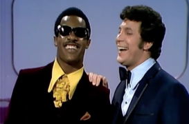 Stevie Wonder and Tom Jones Sing Medley in 1969
