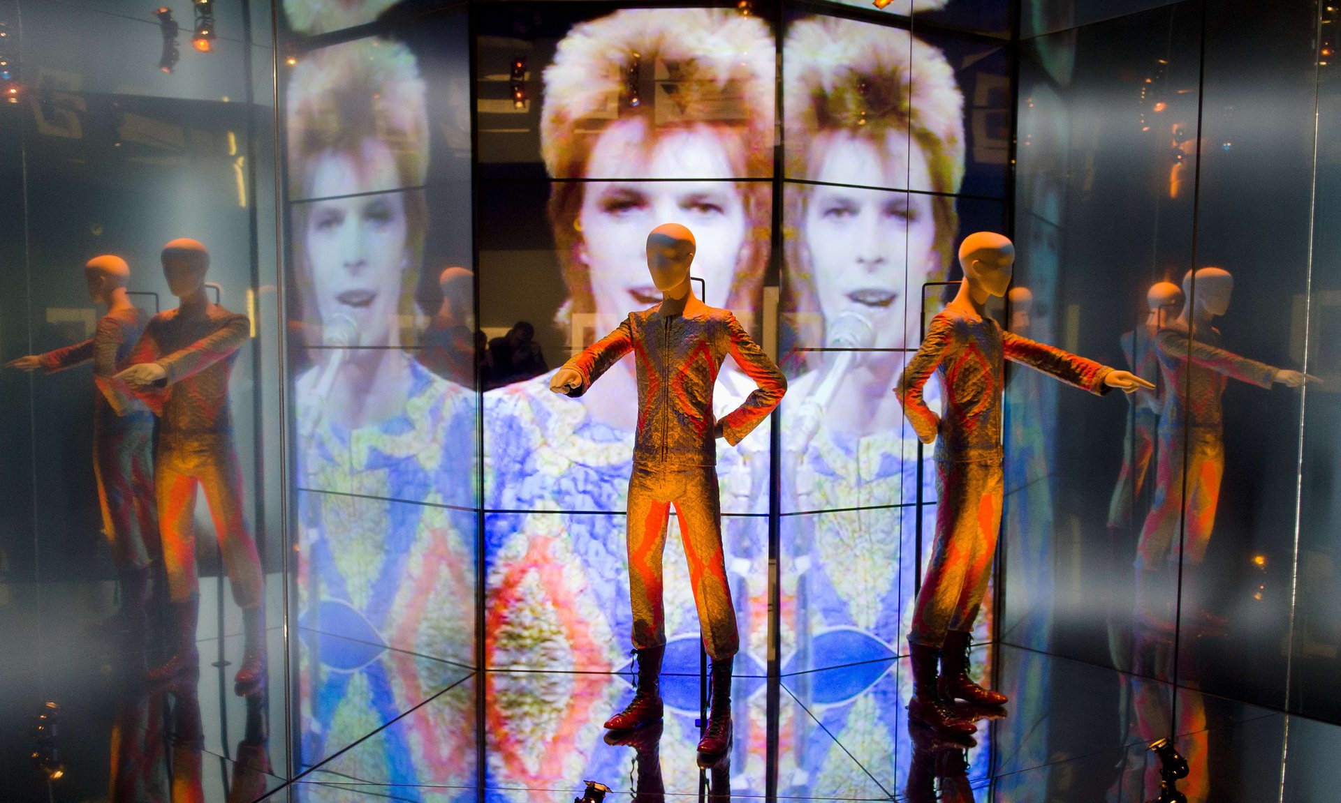 Bowie exhibit