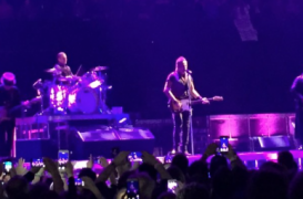 When Bruce Springsteen Paid Tribute to Prince With ‘Purple Rain’