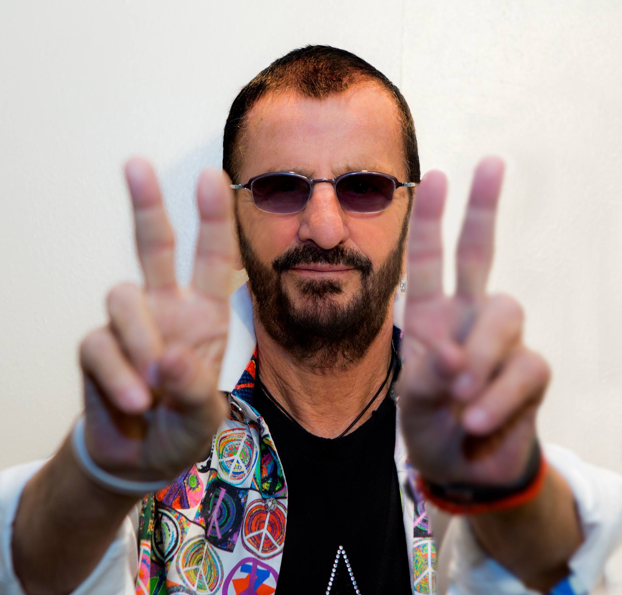 Ringo Starr Tune for International Day of Peace - Best Classic Bands ...