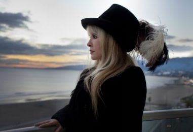 Stevie Nicks Adds Dates To 2025 Tour