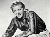 Jerry Lee Lewis Inducted Into Country Music Hall of Fame