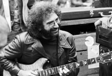 Rolling With Jerry: When Garcia Welcomed a College Kid to the Dead’s HQ
