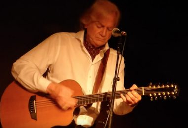 Justin Hayward Sets 2026 ‘The Story in Your Eyes’ Tour Dates