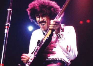 Thin Lizzy’s ‘The Boys Are Back in Town’: Them Cats Are Crazy