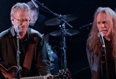Richie Furay, Timothy B. Schmit Perform ‘Good Feelin’ to Know’ From Live at the Troubadour Set