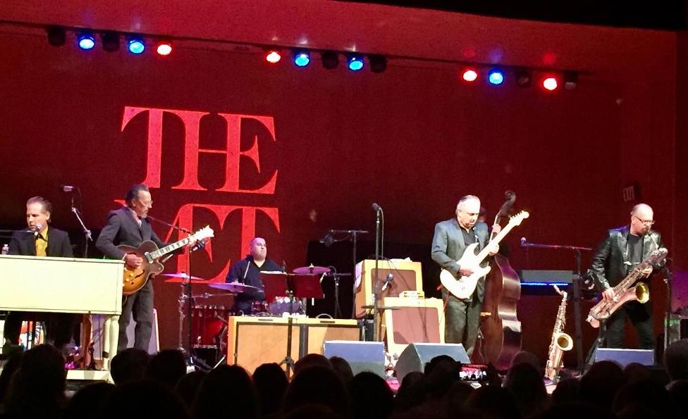 jimmie vaughan tour review