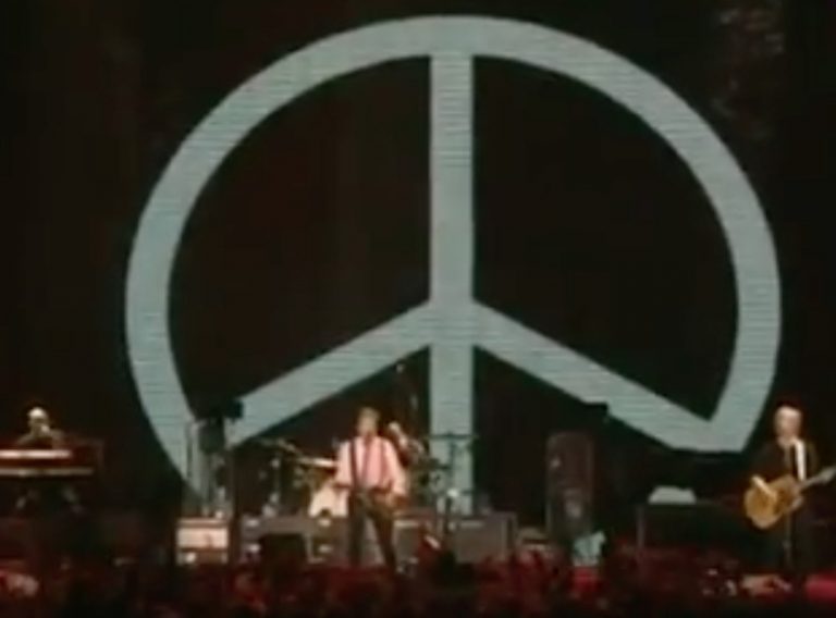 Paul McCartney Sings ‘Give Peace a Chance’ in 2008 in Kyiv, Ukraine Best Classic Bands