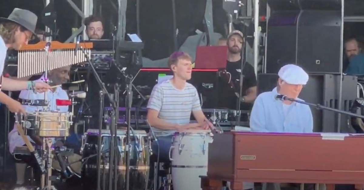 Steve Winwood Makes First Stage Appearance in 3 Years | Best Classic Bands