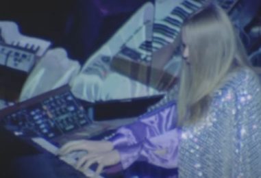 Rick Wakeman Interview: Yes and Those Legendary Capes