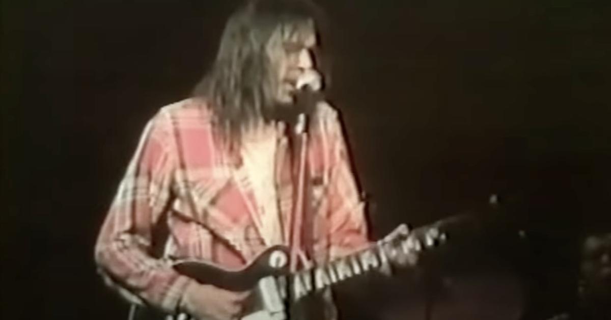 Neil Young Releases 1977 'Lost' Album, 'Chrome Dreams' | Best