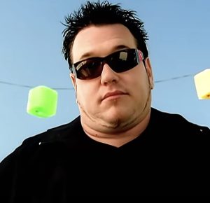 Former Smash Mouth Lead Singer Steve Harwell Dies | Best Classic Bands