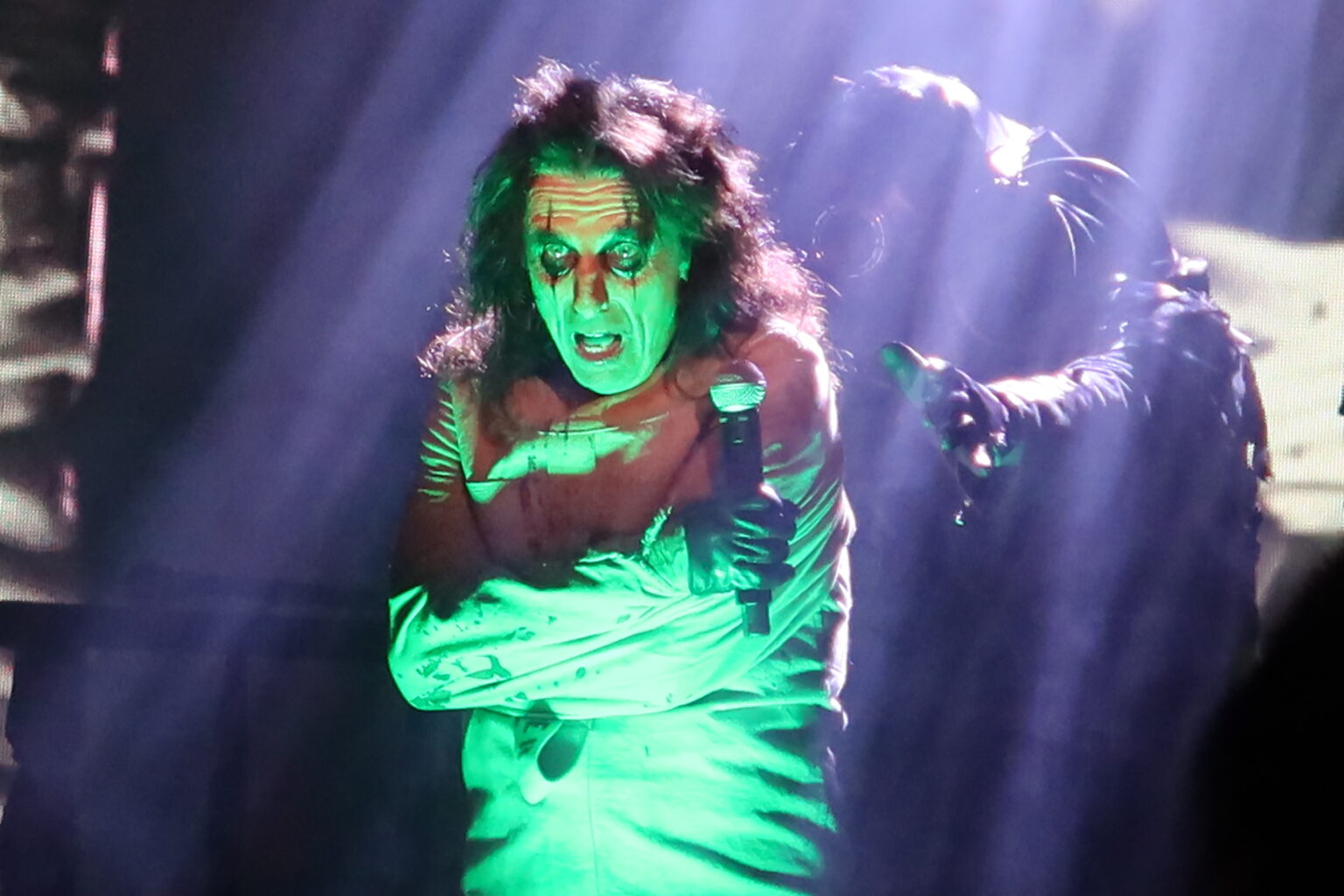 Alice Cooper Live in 2024: ‘Like Something Out of a Time Warp’ | Best ...