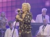 Rod Stewart Sets ‘One Last Time’ 2025 Tour, With Cheap Trick