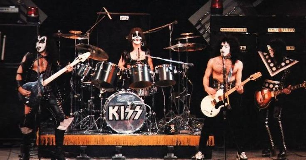 Rockers Offer Tributes to Ace Frehley, Guitarist Who Co-Founded Kiss, Dead at 74