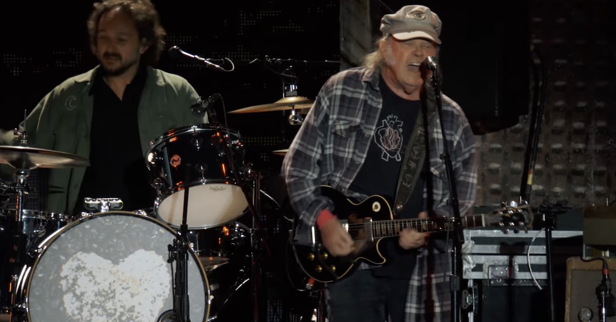 Neil Young Sets 2026 Tour With the Chrome Hearts