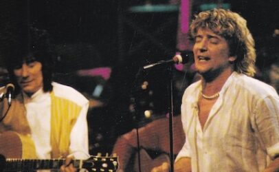Rod Stewart ‘Unplugged…And Seated’: Having a Party