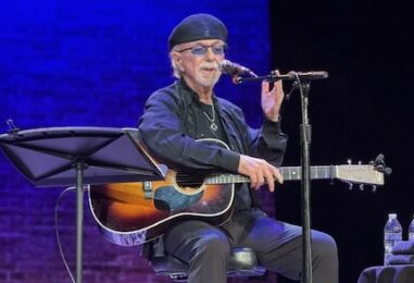 Dion Stuns in Concert: ‘How is He 86?’—Review